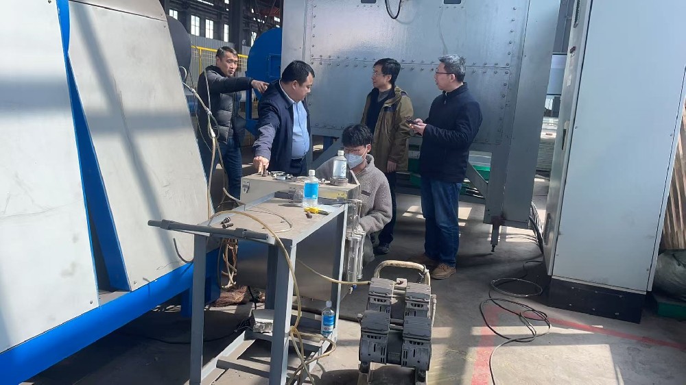 中南大学朱教授团队赴江西森拓智能装备有限公司开展增碳剂烧成中试实验